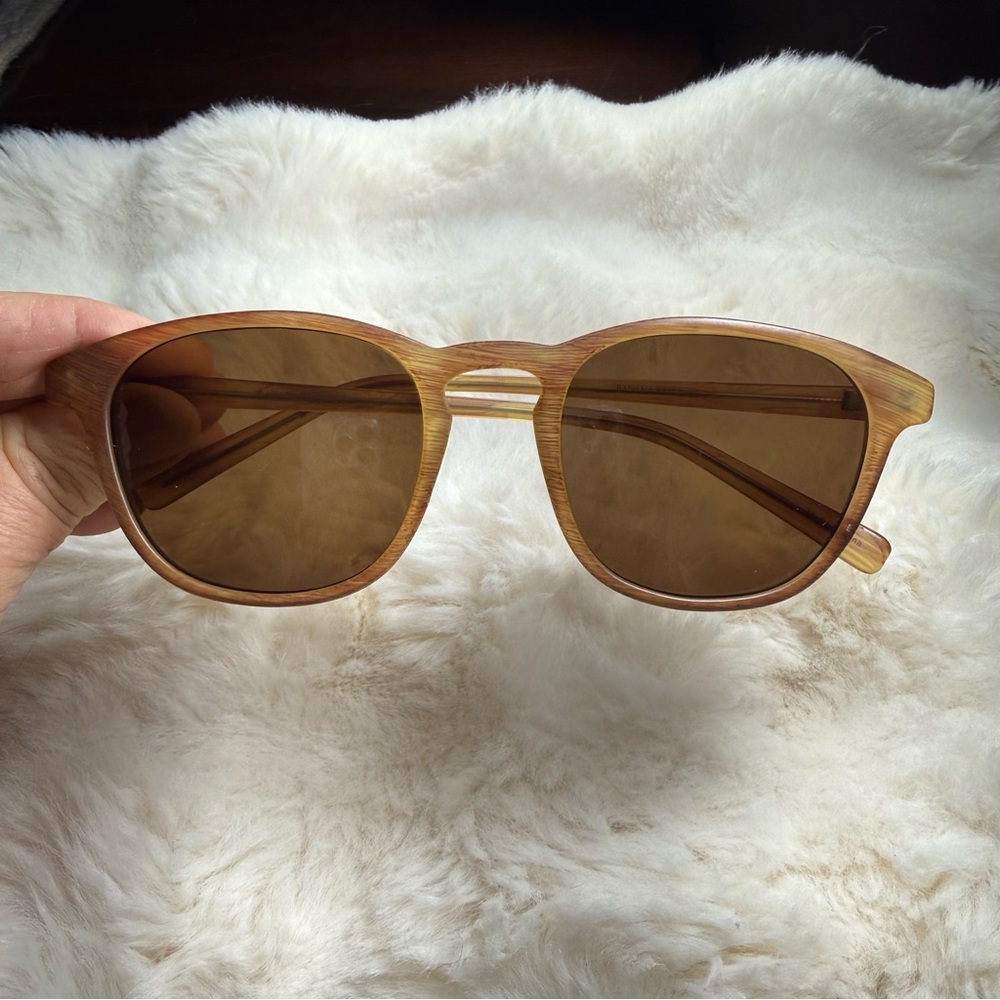 Banana Republic Brown Woodgrain Sunglasses | Classic Oval Frames